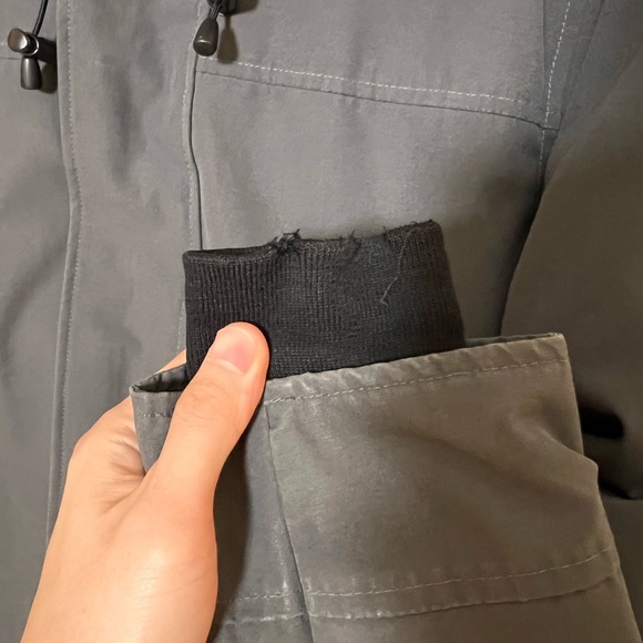 Canada Goose Parka - Men 5’8” Small Graphite - Picture 7 of 8